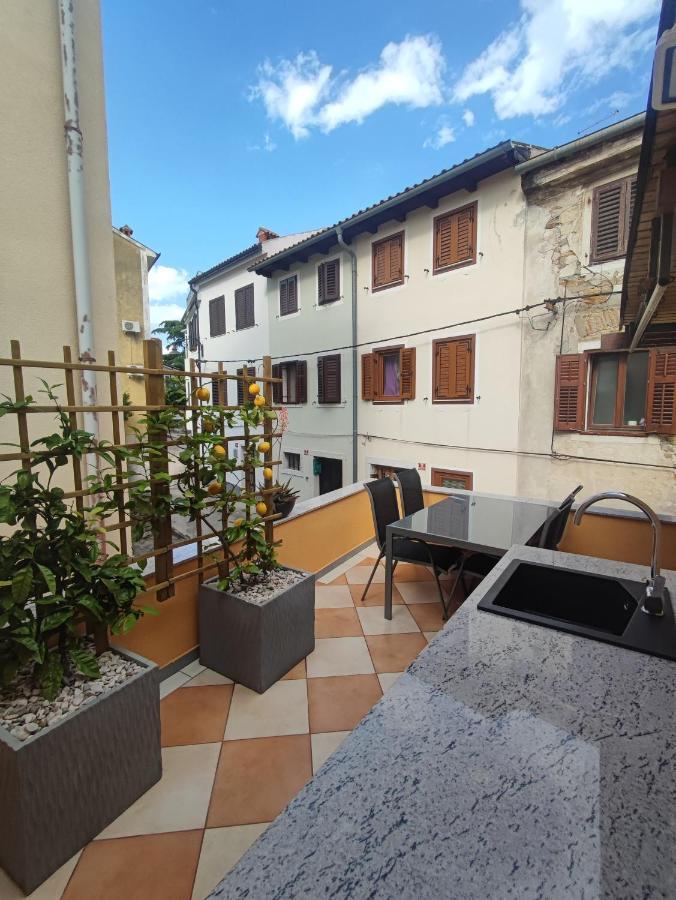 Sea Storm Apartments 伊佐拉 外观 照片